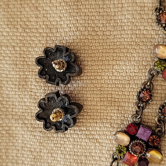 Multi gem pierced earrings and choker set - Picture 3 of 10